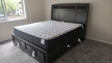 King size bed