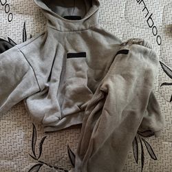 Essentials kids sweatsuit