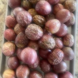 Passion Fruits 