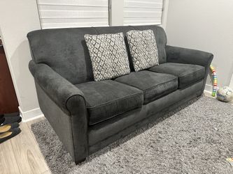 Pullout Couch with Queen-Size Inflatable Mattress
