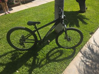 Ozark 27.5" mountain trail Vibe bike