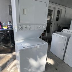 Combo GE Washer & Dryer