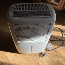 Haier HEN30ET 30-Pint Electronic Dehumidifier