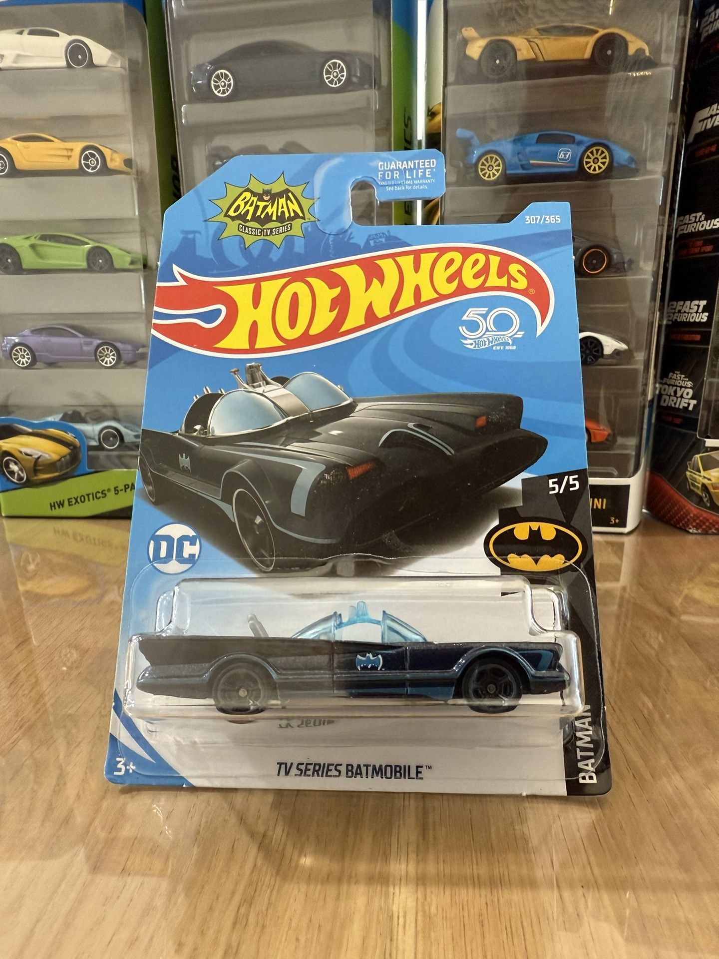π¬π₯ HOT WHEELS 2017 - TV SERIES BATMOBILE - Batman 5/5 - Die Cast Toy π¬π₯