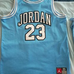 Blue and white University basketball jersey and shorts set Youth xxl