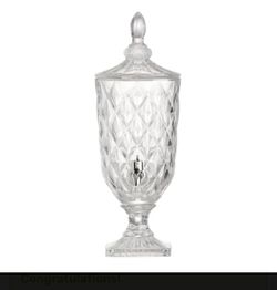 Glass Beverage Dispenser Base and Lid Drink Dispenser Crystal Glass Modern Luxurious Parties Weddings Events Catering 6.7" x 6.7" x 19"
Product Images