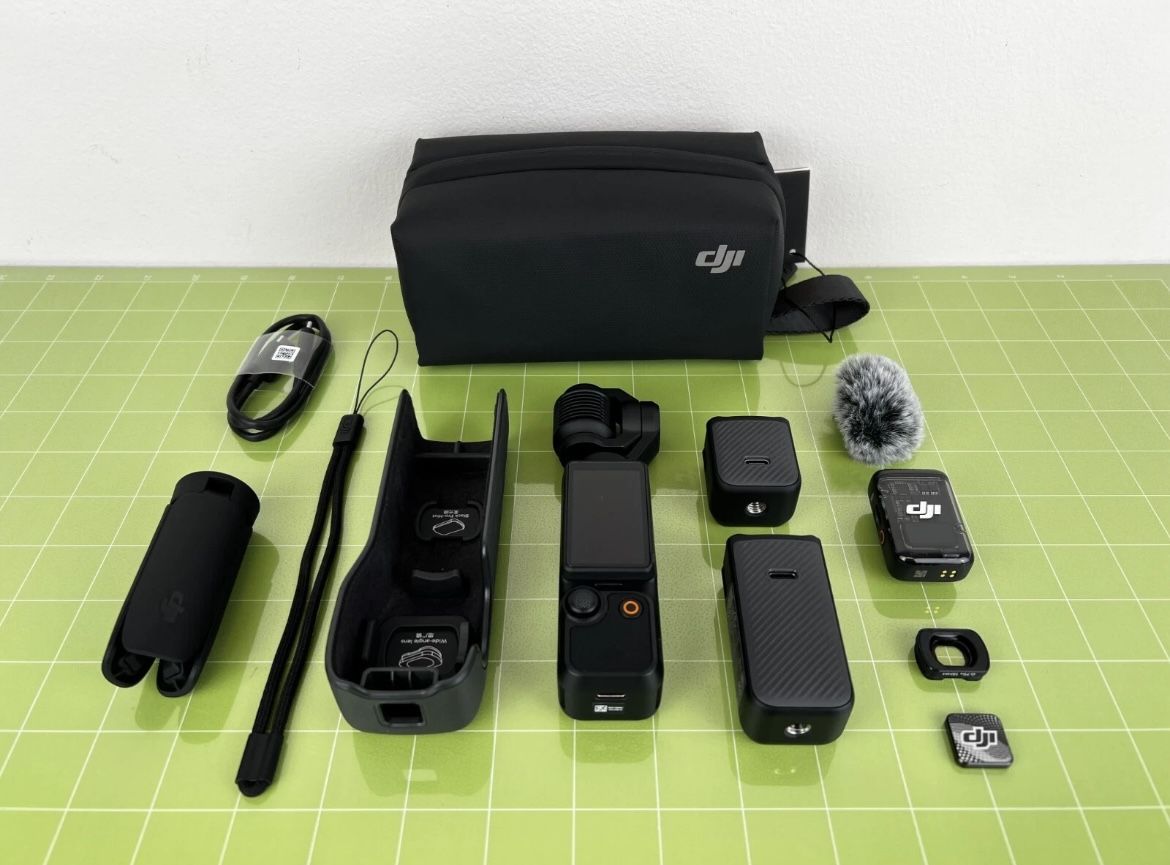 Dji Osmo Pocket 3 Creator Combo 3-Axis Stabilized 4K Camera 