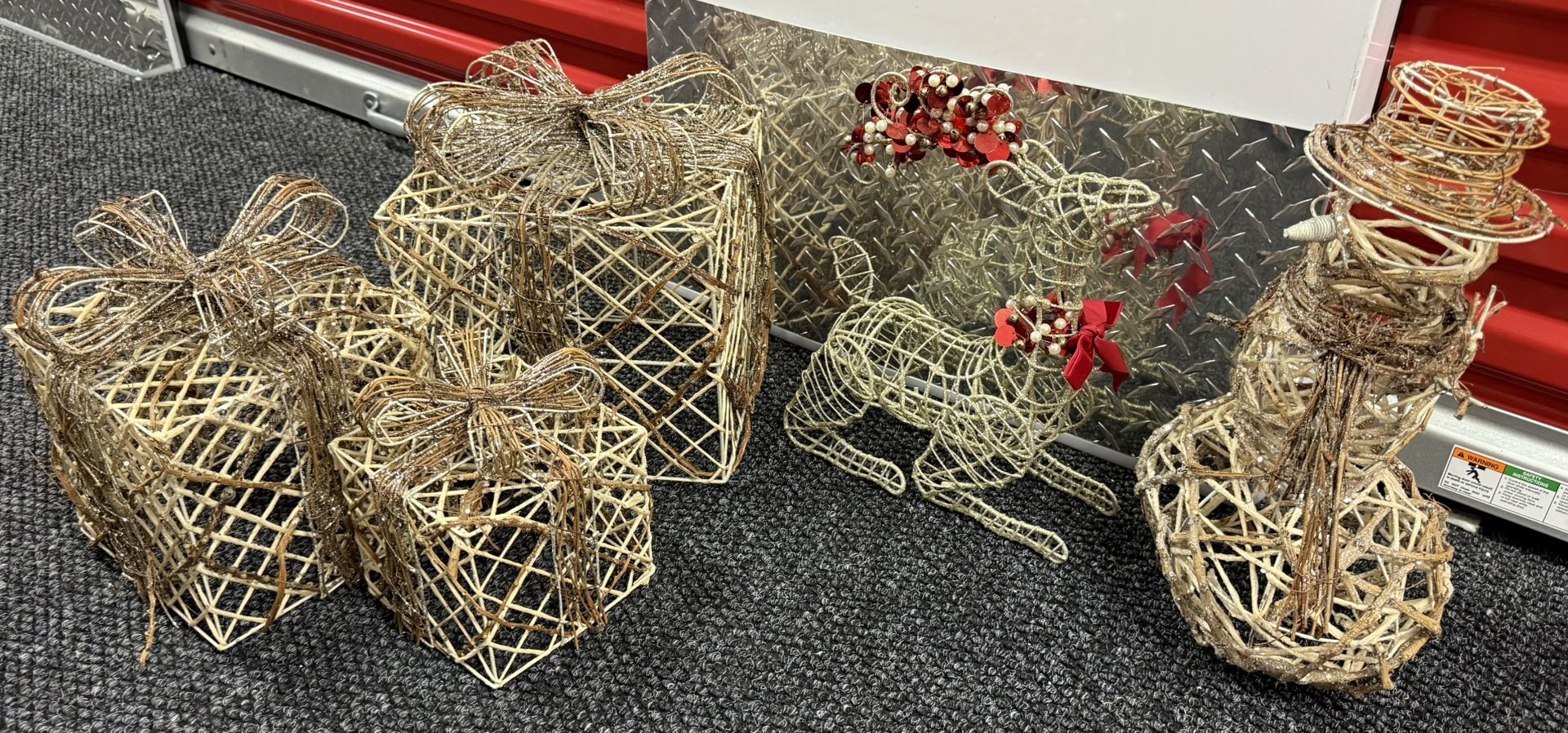 5 Piece Wooden Christmas Ornaments