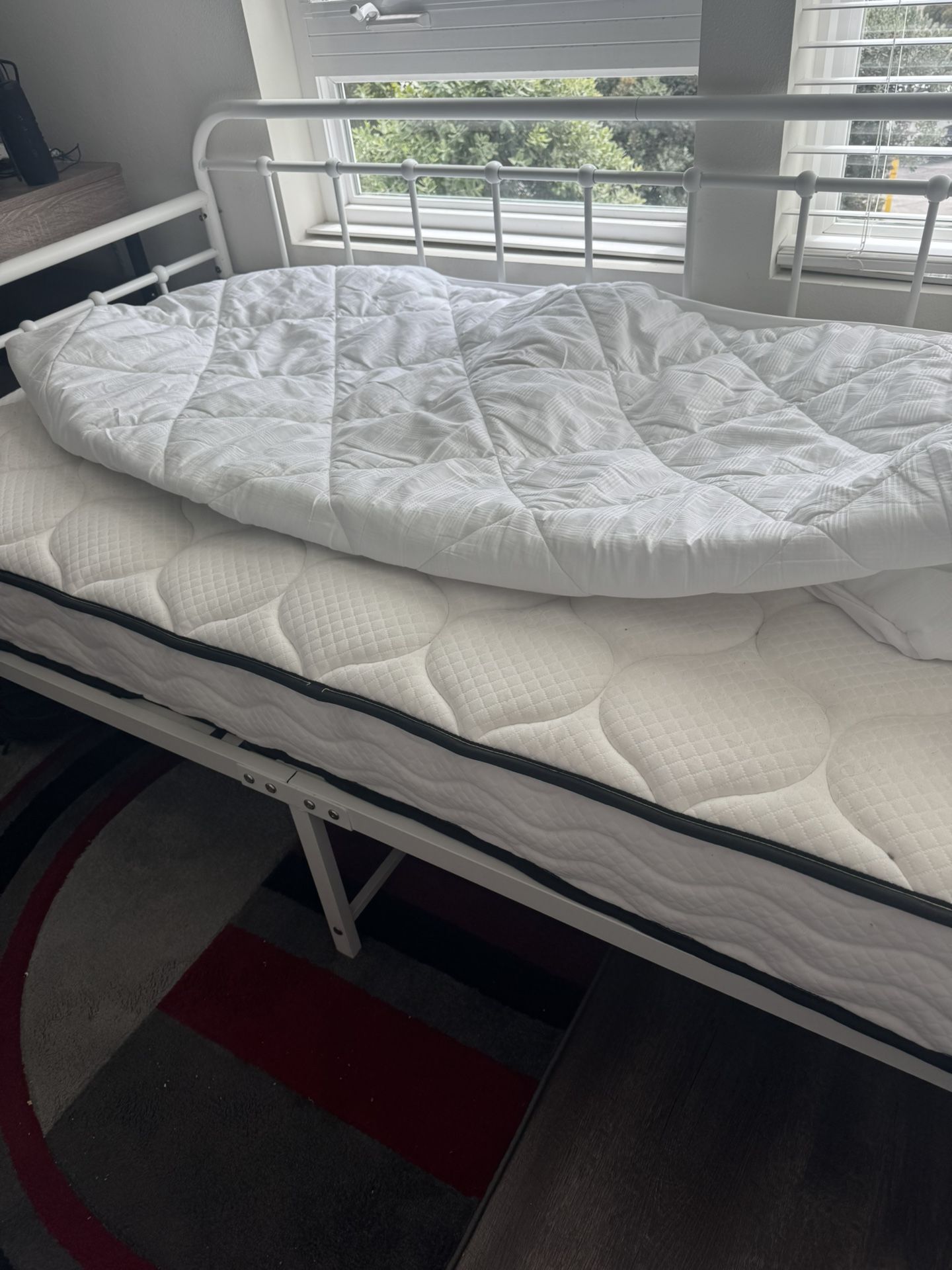 Day Bed For Sale
