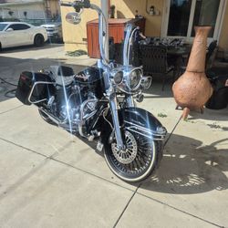 2011 Harley Roadking