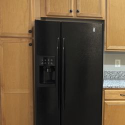 Refrigerator – Good Condition