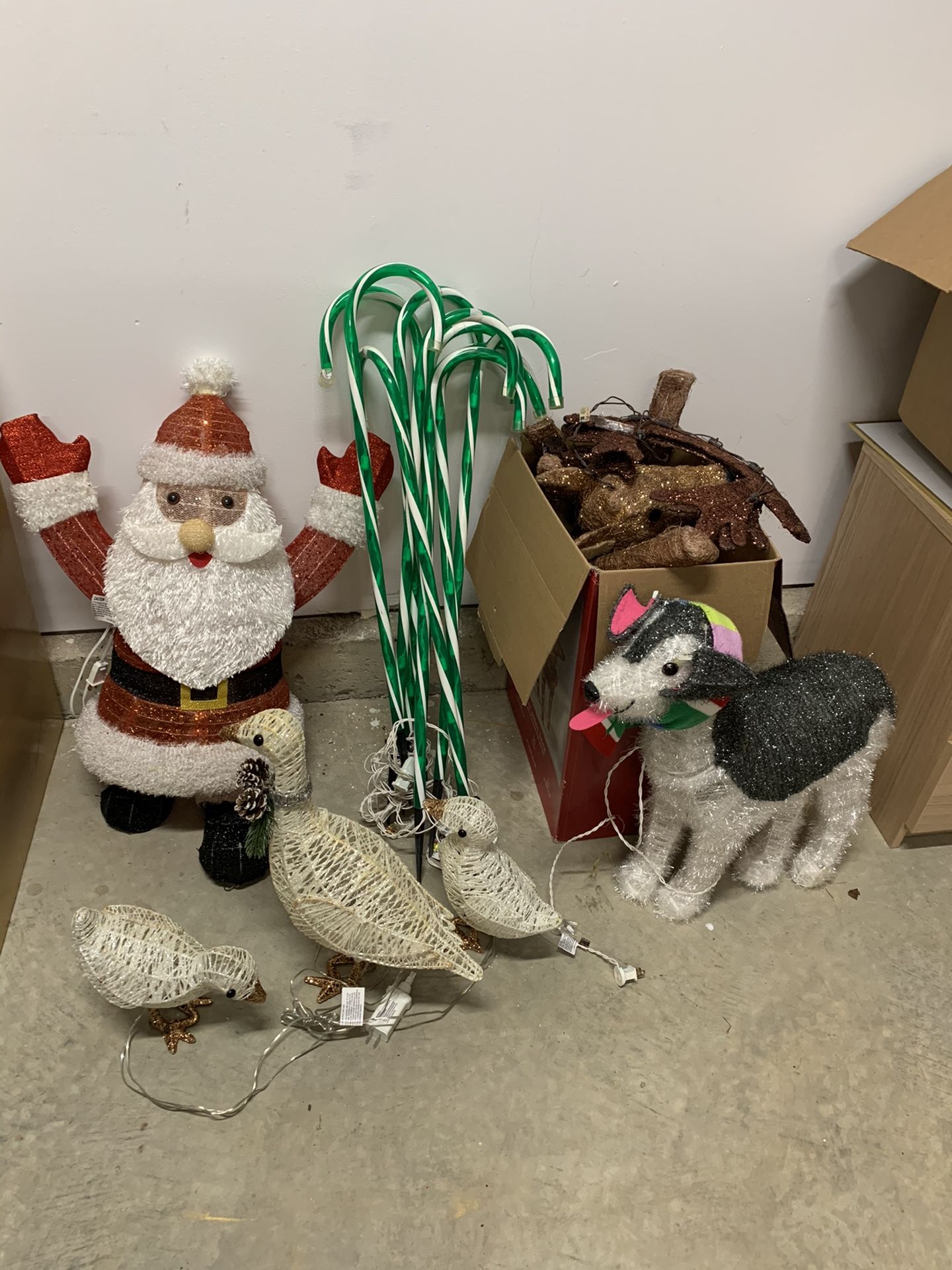 Free Christmas Decorations