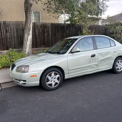 2004 Hyundai Elantra 