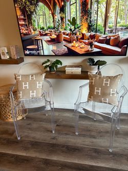 Modway Casper Modern Acrylic Stacking Kitchen and Dining Room Arm Chair in Clear