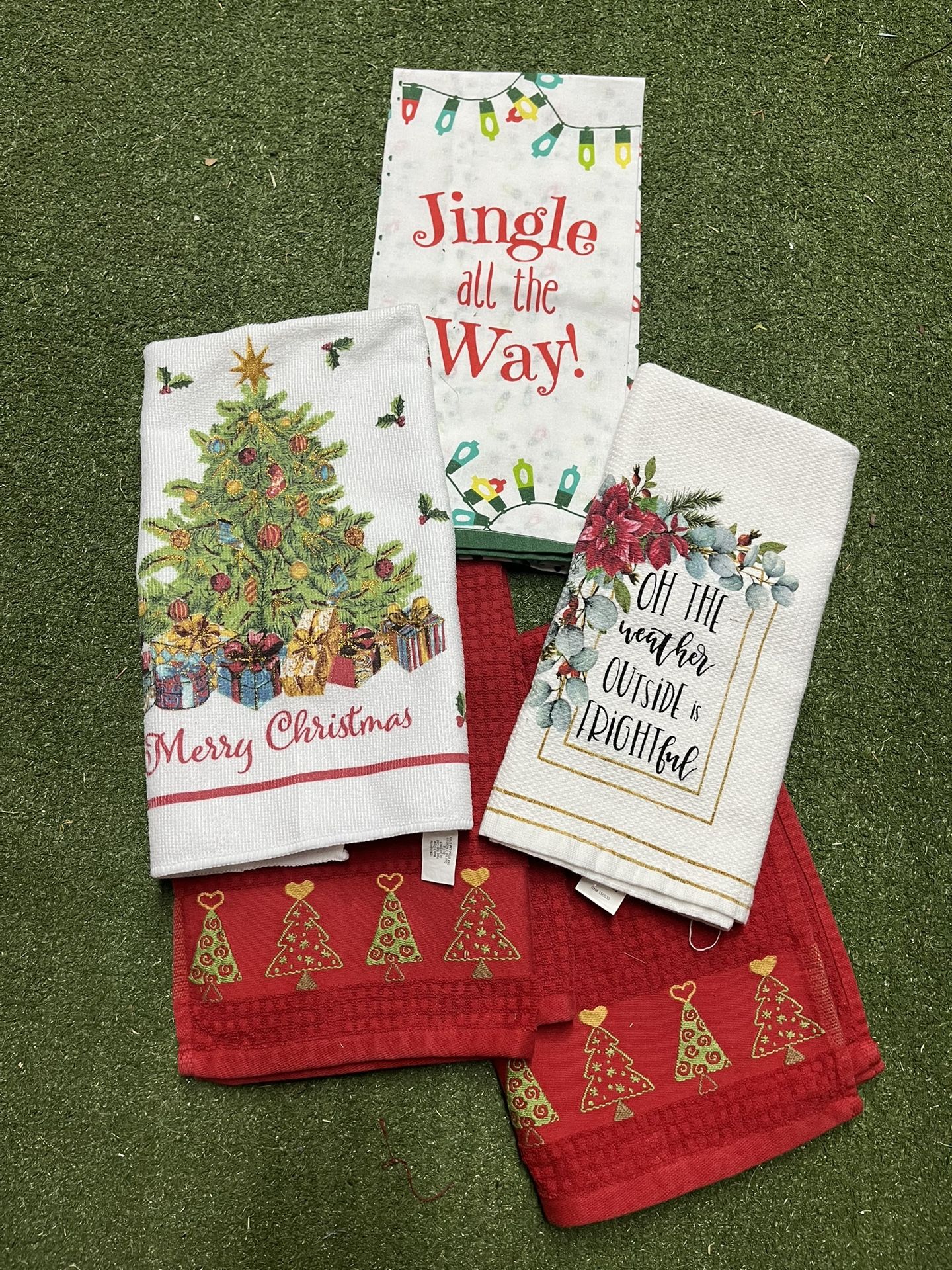 CHRISTMAS HAND TOWELS ALL $5 