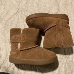 Ugg Boots Size 4/5 Toddler 