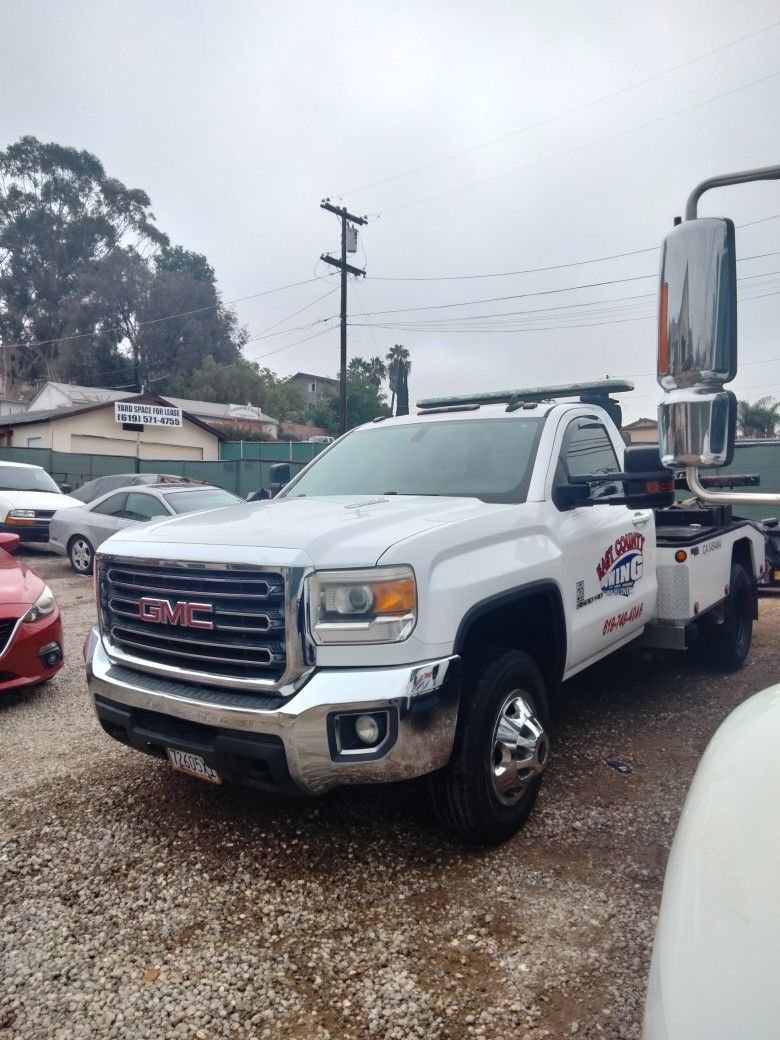 2015 GMC Sierra Wheeler Diesel 3500