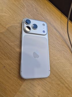 iPhone 17  Pro