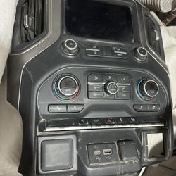 2021 Silverado Radio