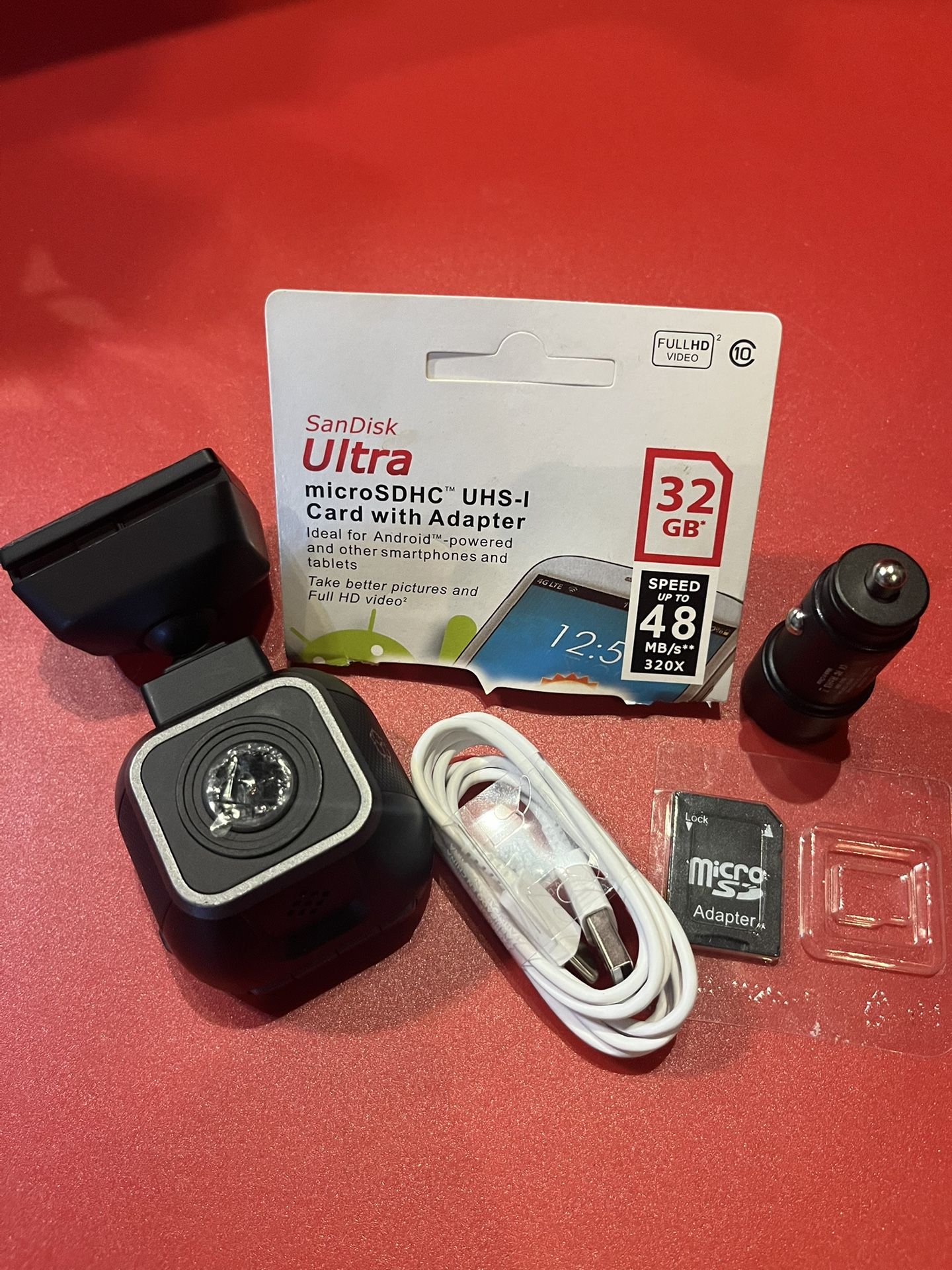 YADA Roadcam PLUS WiFi 1080p Dash Cam with app control +32 GB memory