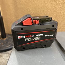 Milwaukee M18 18V Lithium-lon REDLITHIUM FORGE HD 12.0 Ah Battery Pack
