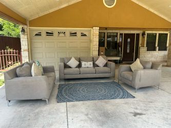Free Delivery 🚚 Gray Couch Set/ Sala Color Gris