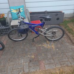 Kids Mongoose Project X Bike