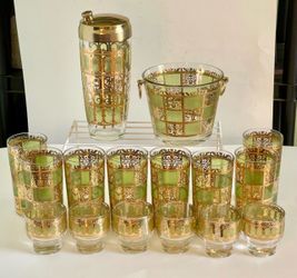 Pristine 16 Piece Vintage Culver Prado Green and 22k Gold Master Barware Set MCM