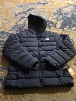The North Face Navy Puffer Jacket with Hood