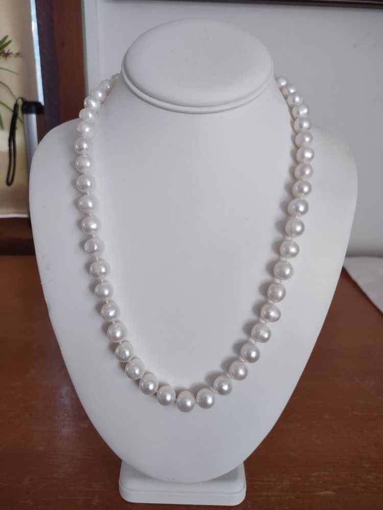 REAL Pearl necklace sterling silver clasp