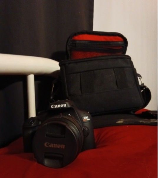 Canon rebel eos t100 Camera