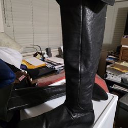 BCBG MAXIMA Black Leather Over The Knee High Boots👢  Women Size 8.5 