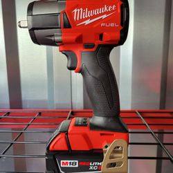FREE BATTERY! Milwaukee M18 FUEL 3/8" Mid Torque 600ftlb  Impact Wrench