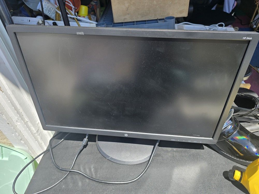 24' Monitor