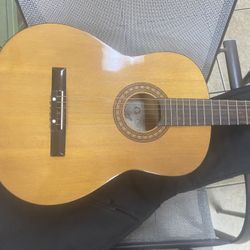 castilla Guitar. Model CN 80
