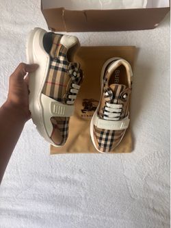 Burberry shoes
