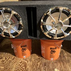 Dual 12’s Speakers 