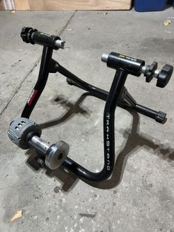 Blackburn Cycling Trainer With Magnetic Resistance