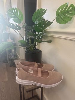 Pretty Shoes with glittery style