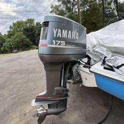 Outboard Boat 