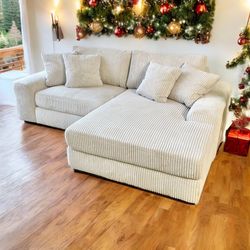 🚚 Sectional Couch w/ Chaise (New)