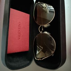 Sunglasses Valentino 