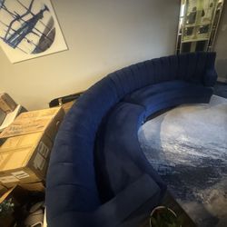 BLUE SECTIONAL 