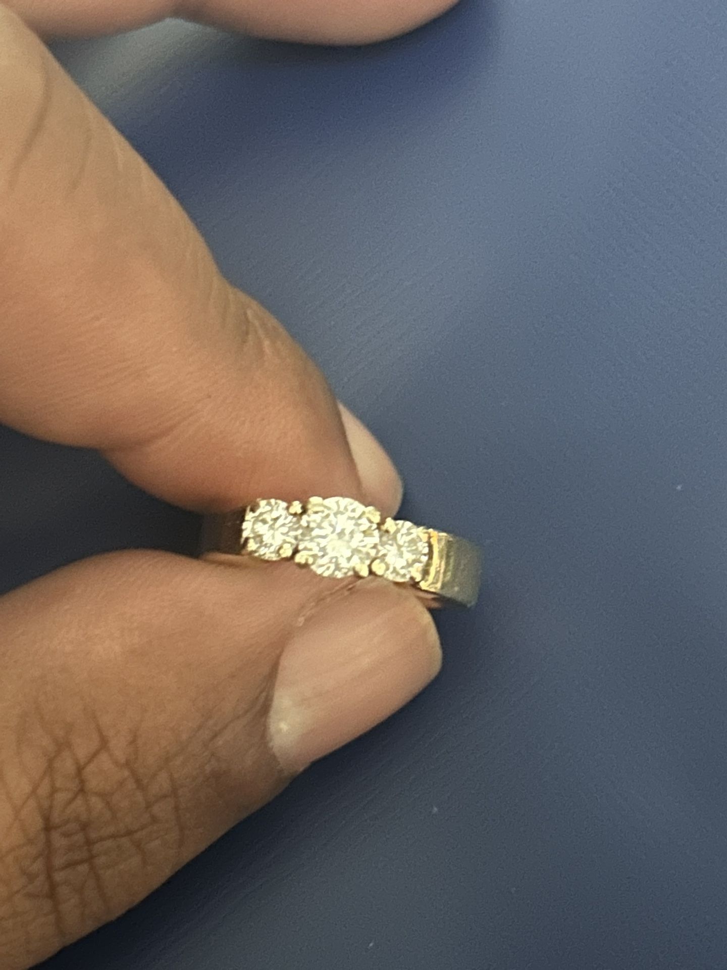 Lady’s 14k Gold 3 Diamond Ring