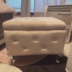 Storage ottoman 