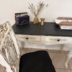 Console/table With Chair
