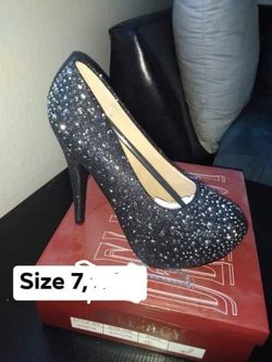 New women’s shoes size 7