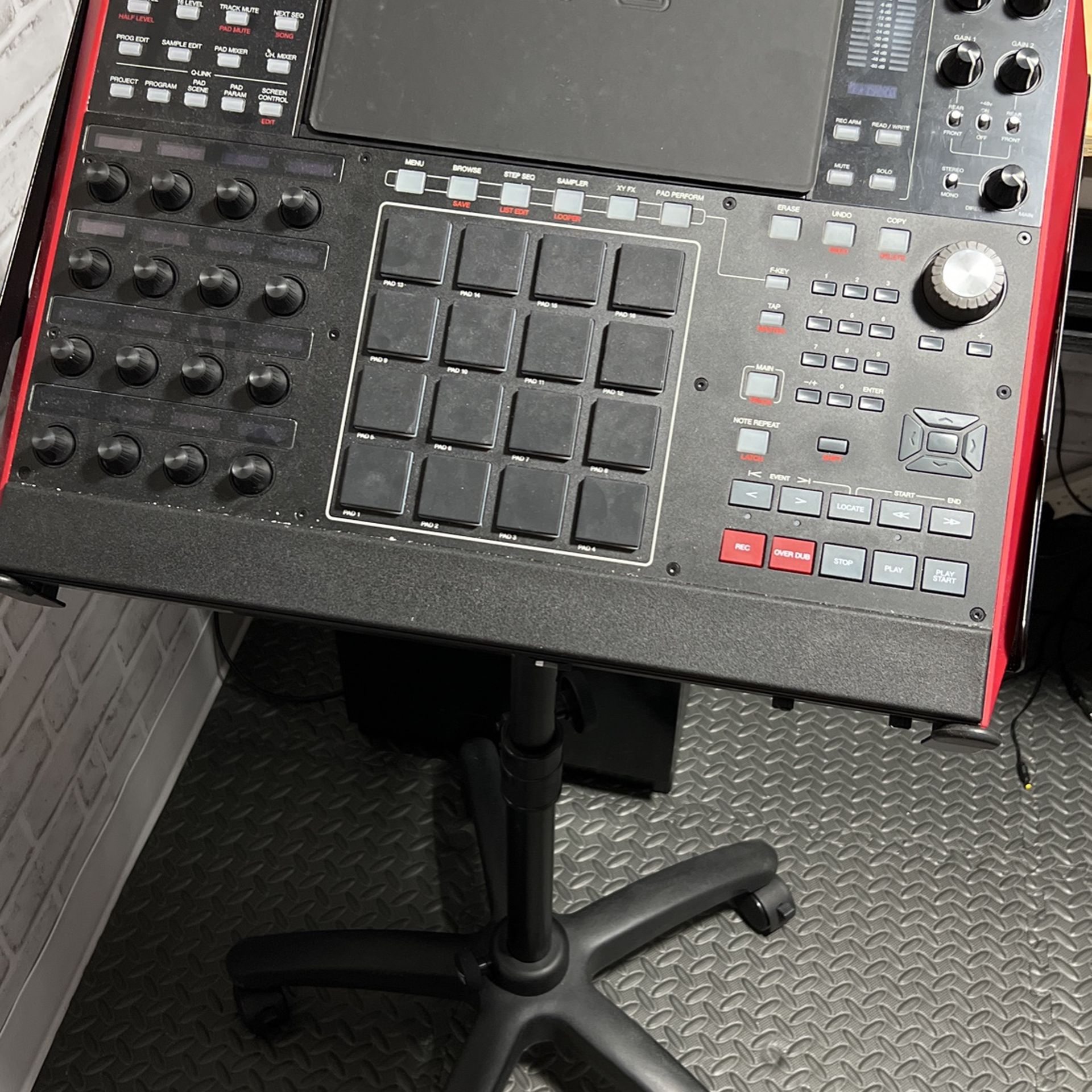 Adjustable Mixer Stand With Wheels