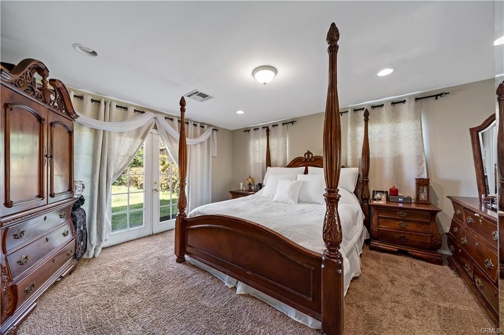Bedroom Set For Sale