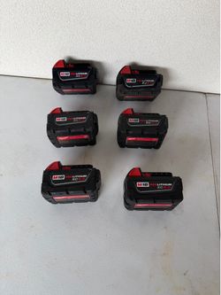 📌Milwaukee M18 18-Volt 5.0 Ah Lithium-Ion XC Extended Capacity Battery)PRECIO FIRME👉$55 CADA UNA / EACH 👉$55